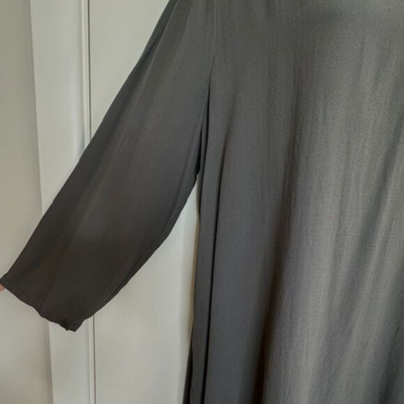 EILEEN FISHER GRAY CRAPE TEXTURED SILK TUNIC TOP SIZE LARGE 3/4 SLEEVES - Picture 6 of 10